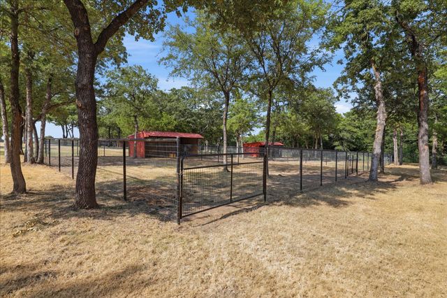 12 County Road 2114, Gainesville, TX 76240