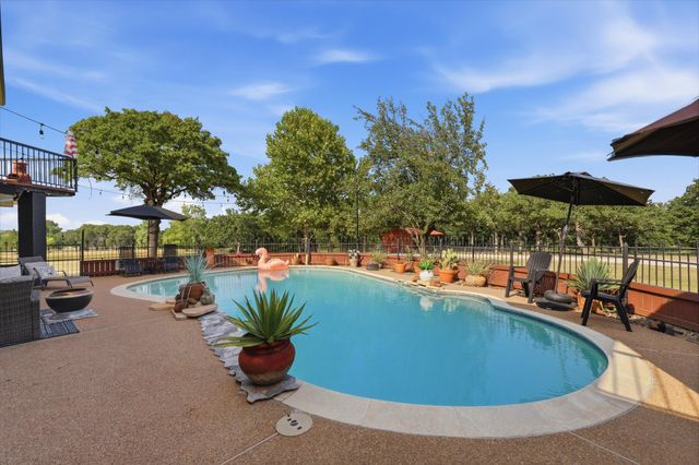 12 County Road 2114, Gainesville, TX 76240
