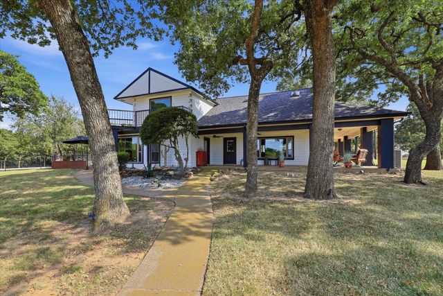 12 County Road 2114, Gainesville, TX 76240