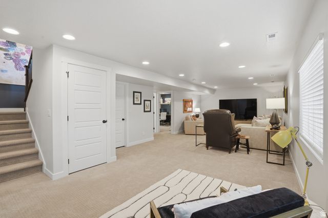 5199 W LAKE TERRACE AVE, South Jordan, UT 84009