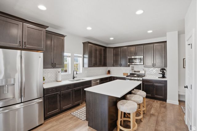 5199 W LAKE TERRACE AVE, South Jordan, UT 84009
