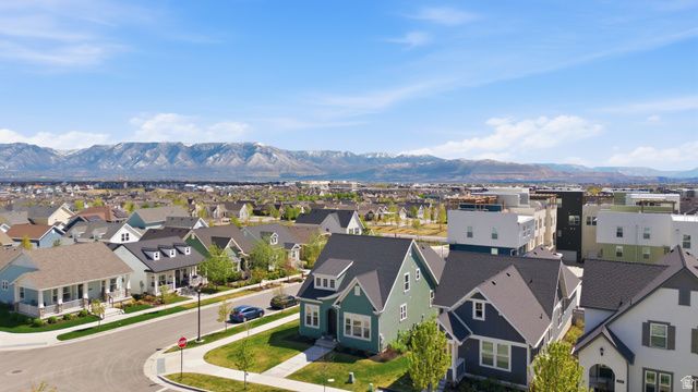 5199 W LAKE TERRACE AVE, South Jordan, UT 84009