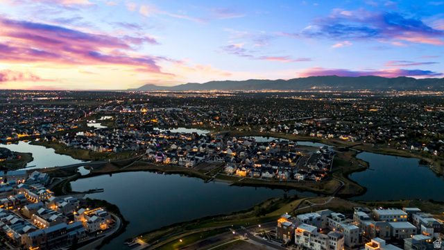 5199 W LAKE TERRACE AVE, South Jordan, UT 84009