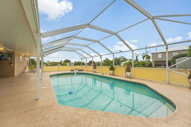 1402 SW Doe Court, Port St. Lucie, Port St Lucie, FL 34953
