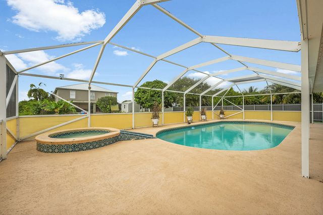 1402 SW Doe Court, Port St. Lucie, Port St Lucie, FL 34953