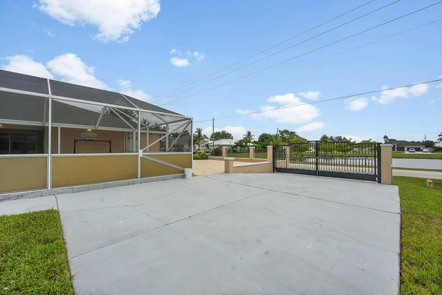 1402 SW Doe Court, Port St. Lucie, Port St Lucie, FL 34953