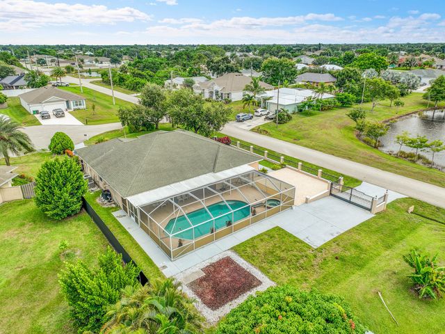 1402 SW Doe Court, Port St. Lucie, Port St Lucie, FL 34953