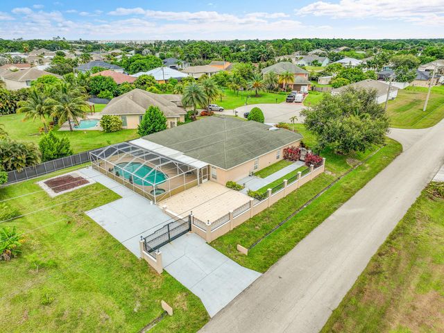 1402 SW Doe Court, Port St. Lucie, Port St Lucie, FL 34953