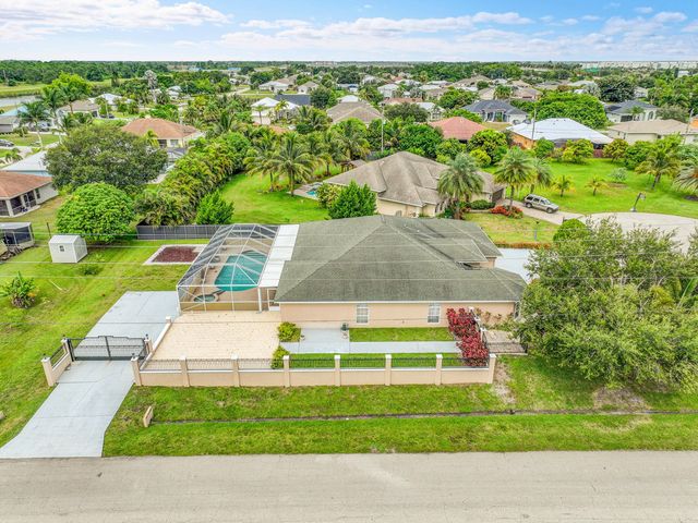 1402 SW Doe Court, Port St. Lucie, Port St Lucie, FL 34953