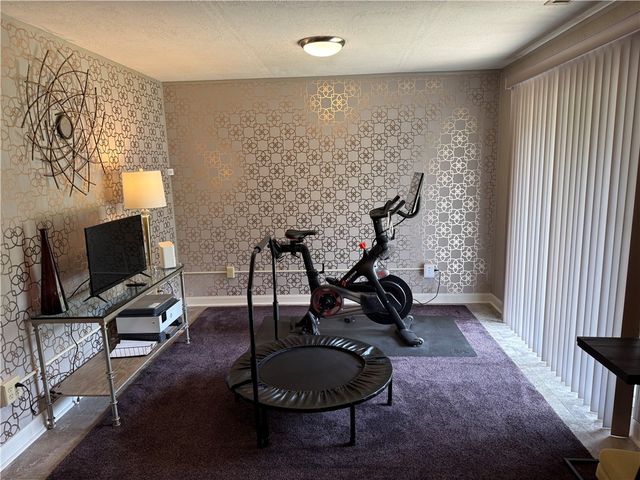 107 Glenwood Dr, Monroeville, PA 15146