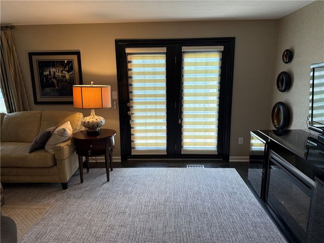 107 Glenwood Dr, Monroeville, PA 15146