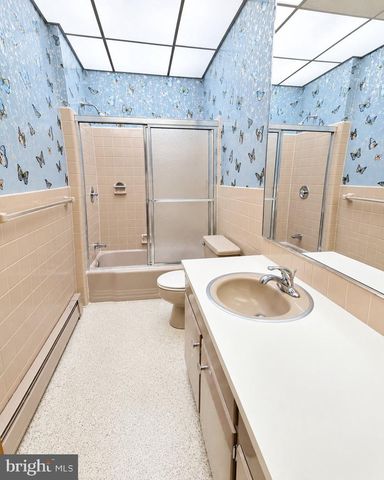 1343 MINERAL SPRING RD, Reading, PA 19602
