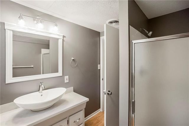 8304 W 99th Street, Overland Park, KS 66212