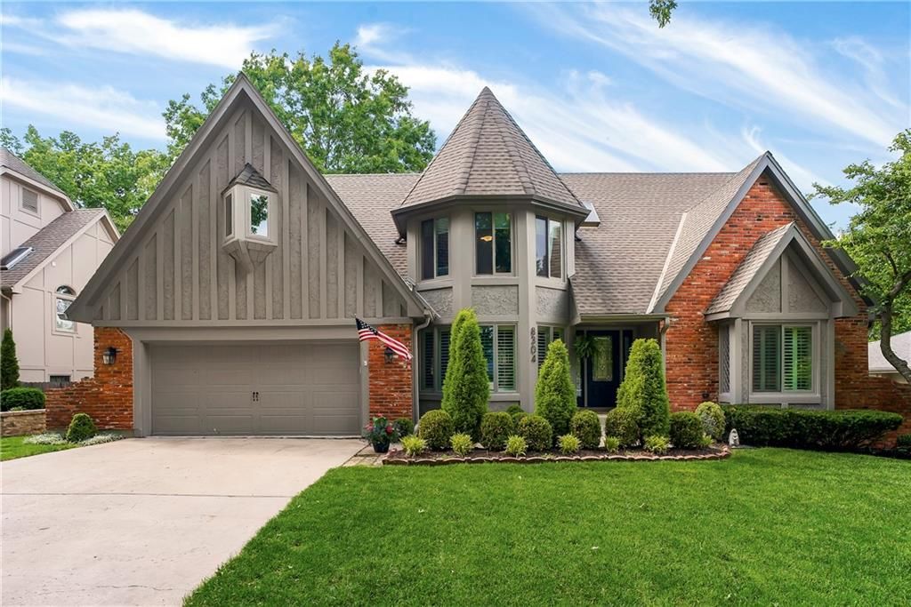 8304 W 99th Street, Overland Park, KS 66212