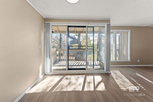 2089 N Seacliff Drive 2089, Daphne, AL 36526