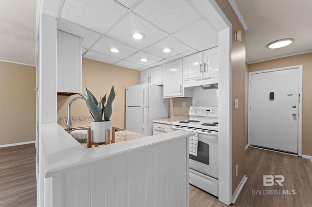 2089 N Seacliff Drive 2089, Daphne, AL 36526