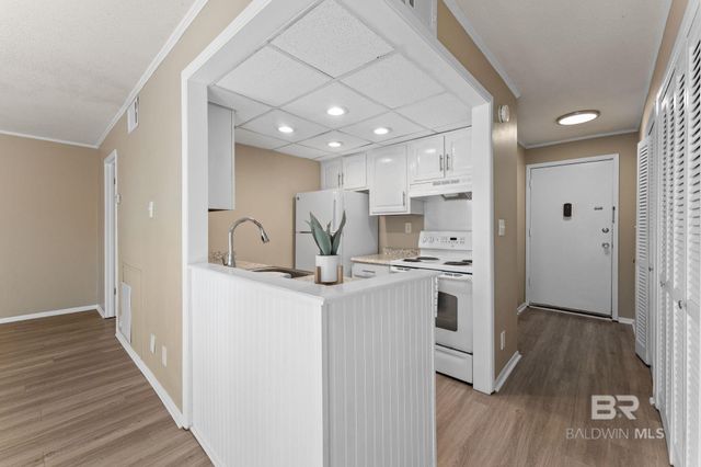 2089 N Seacliff Drive 2089, Daphne, AL 36526