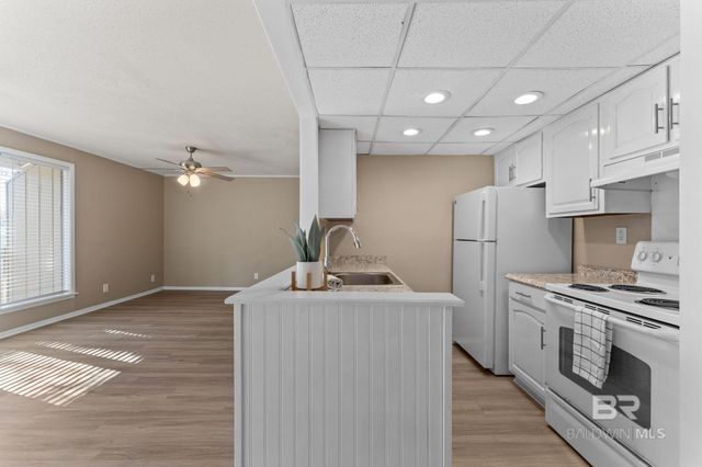 2089 N Seacliff Drive 2089, Daphne, AL 36526