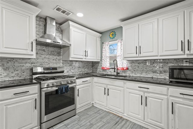 2504 Oates Drive, Dallas, TX 75228