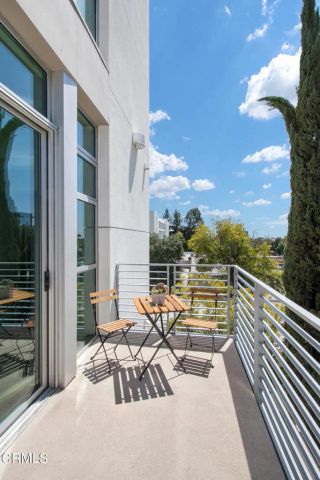 238 S Arroyo Parkway 316, Pasadena, CA 91105