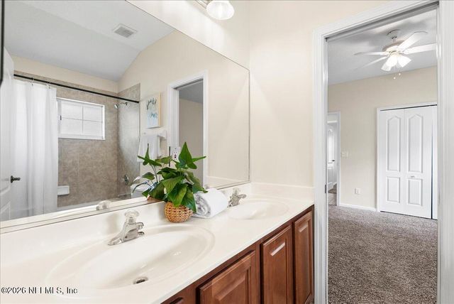 1880 OAKCHIME Drive, Orange Park, FL 32065