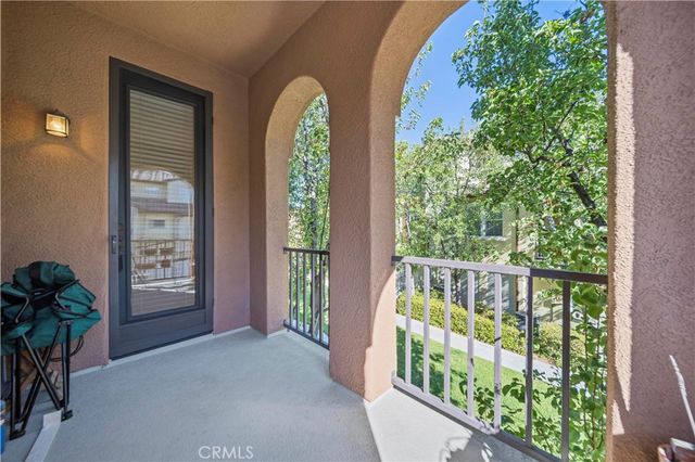 28157 Ashbrook, Valencia, CA 91354