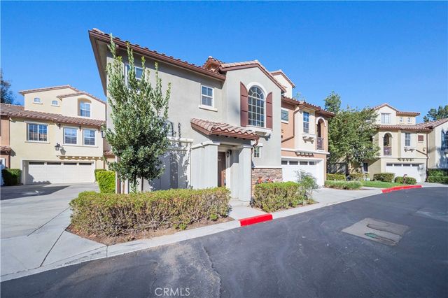 28157 Ashbrook, Valencia, CA 91354