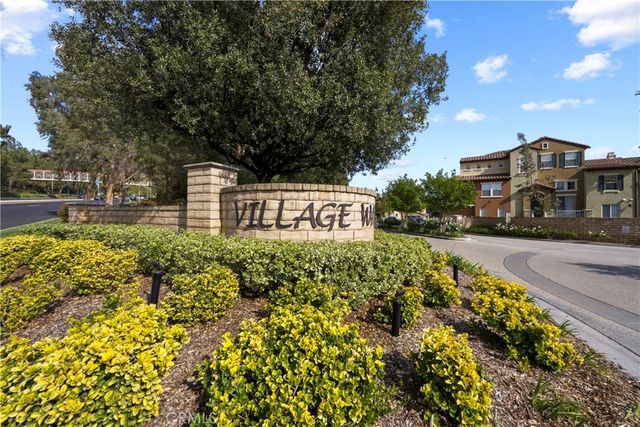 28157 Ashbrook, Valencia, CA 91354