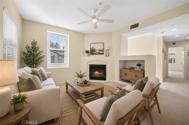 28157 Ashbrook, Valencia, CA 91354