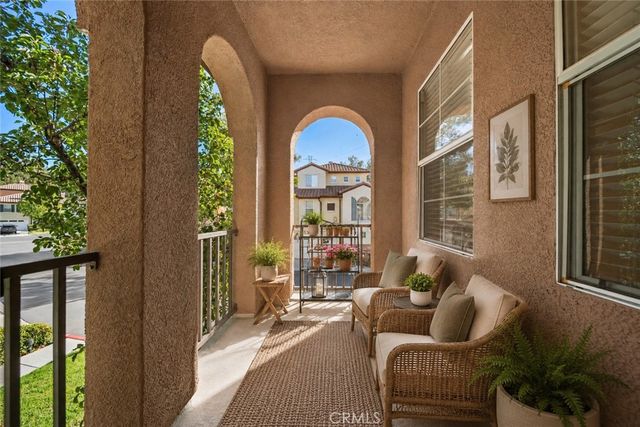 28157 Ashbrook, Valencia, CA 91354
