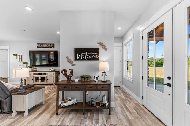 2610 Armstrong Valley Rd, Murfreesboro, TN 37128