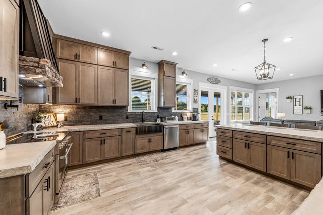 2610 Armstrong Valley Rd, Murfreesboro, TN 37128