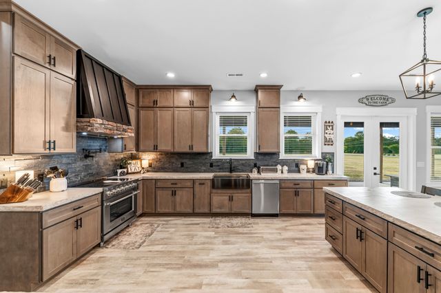 2610 Armstrong Valley Rd, Murfreesboro, TN 37128