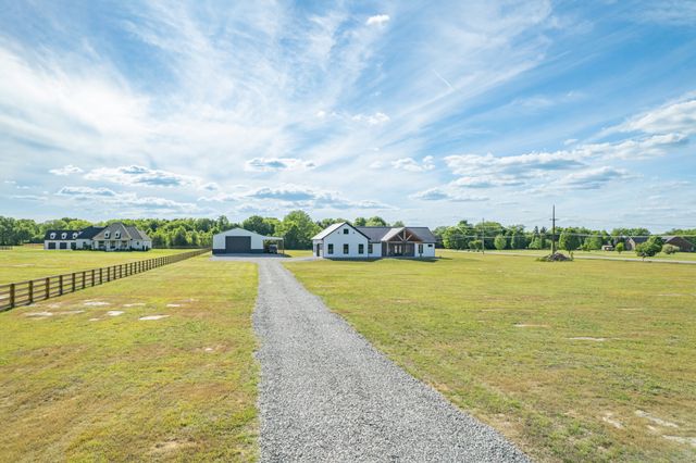 2610 Armstrong Valley Rd, Murfreesboro, TN 37128