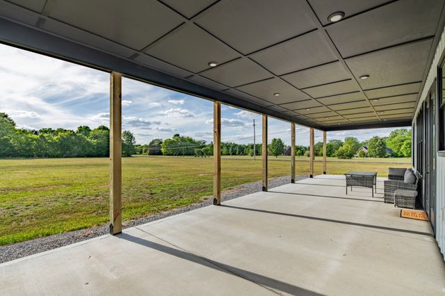 2610 Armstrong Valley Rd, Murfreesboro, TN 37128