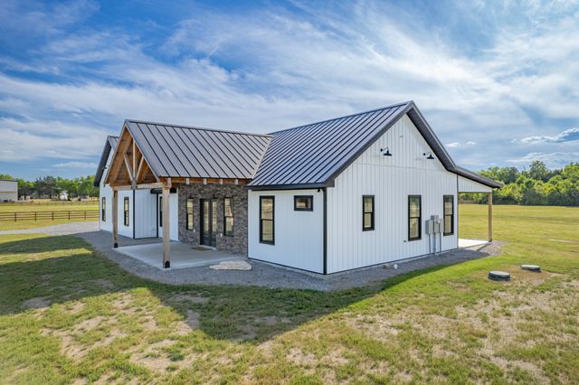 2610 Armstrong Valley Rd, Murfreesboro, TN 37128