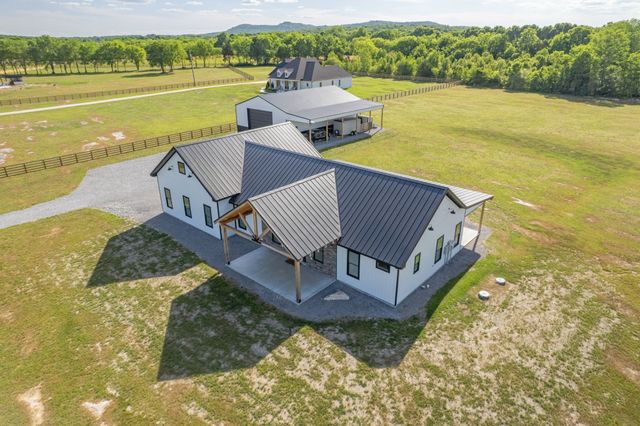 2610 Armstrong Valley Rd, Murfreesboro, TN 37128