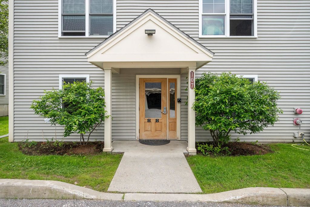 107 John Fay Rd Apt 201, South Burlington, VT 05403