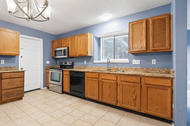 229 Overland Trail, Mesquite, TX 75149