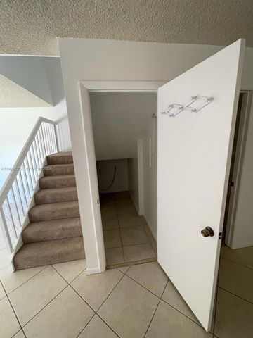 157 Heritage Way, West Palm Beach, FL 33407