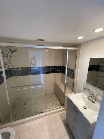 157 Heritage Way, West Palm Beach, FL 33407