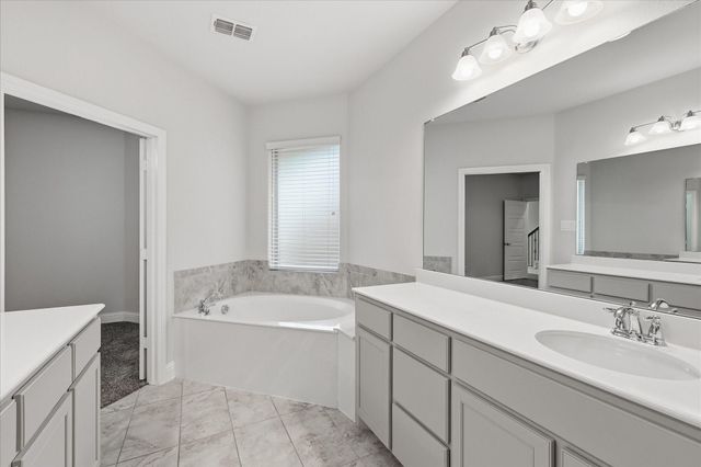 717 10th Street, Argyle, TX 76226