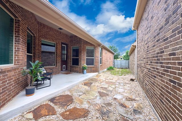 717 10th Street, Argyle, TX 76226