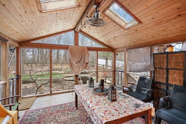 733 S Indiana Avenue, Griffith, IN 46319