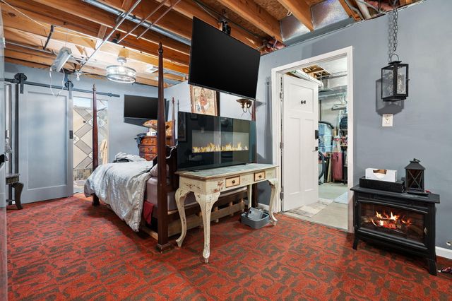 733 S Indiana Avenue, Griffith, IN 46319