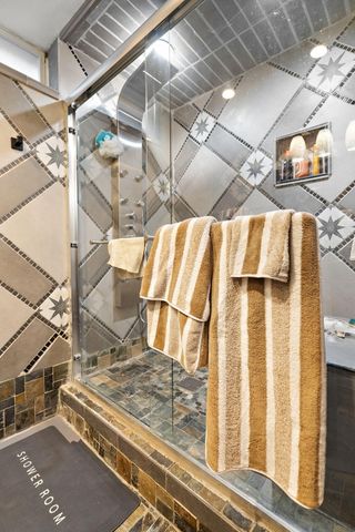 733 S Indiana Avenue, Griffith, IN 46319