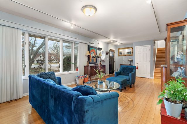 733 S Indiana Avenue, Griffith, IN 46319