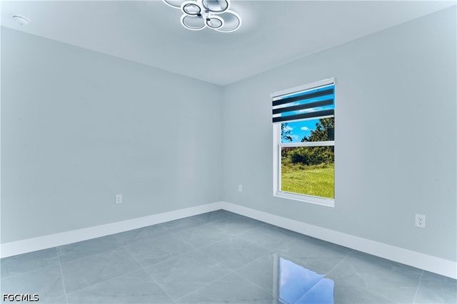 2801 42nd ST W, Lehigh Acres, FL 33971