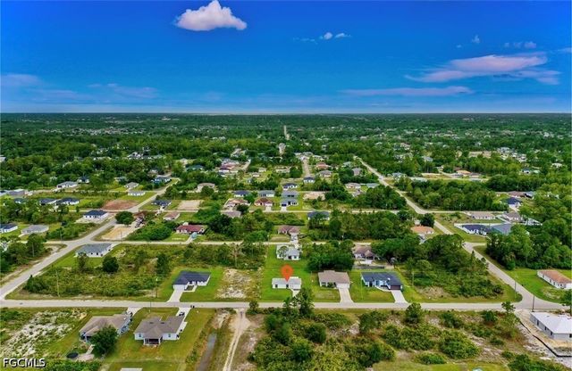 2801 42nd ST W, Lehigh Acres, FL 33971