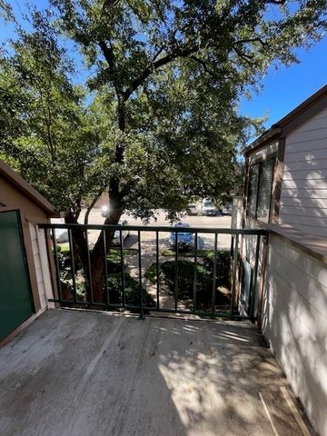 2311 Balsam Drive H208, Arlington, TX 76006